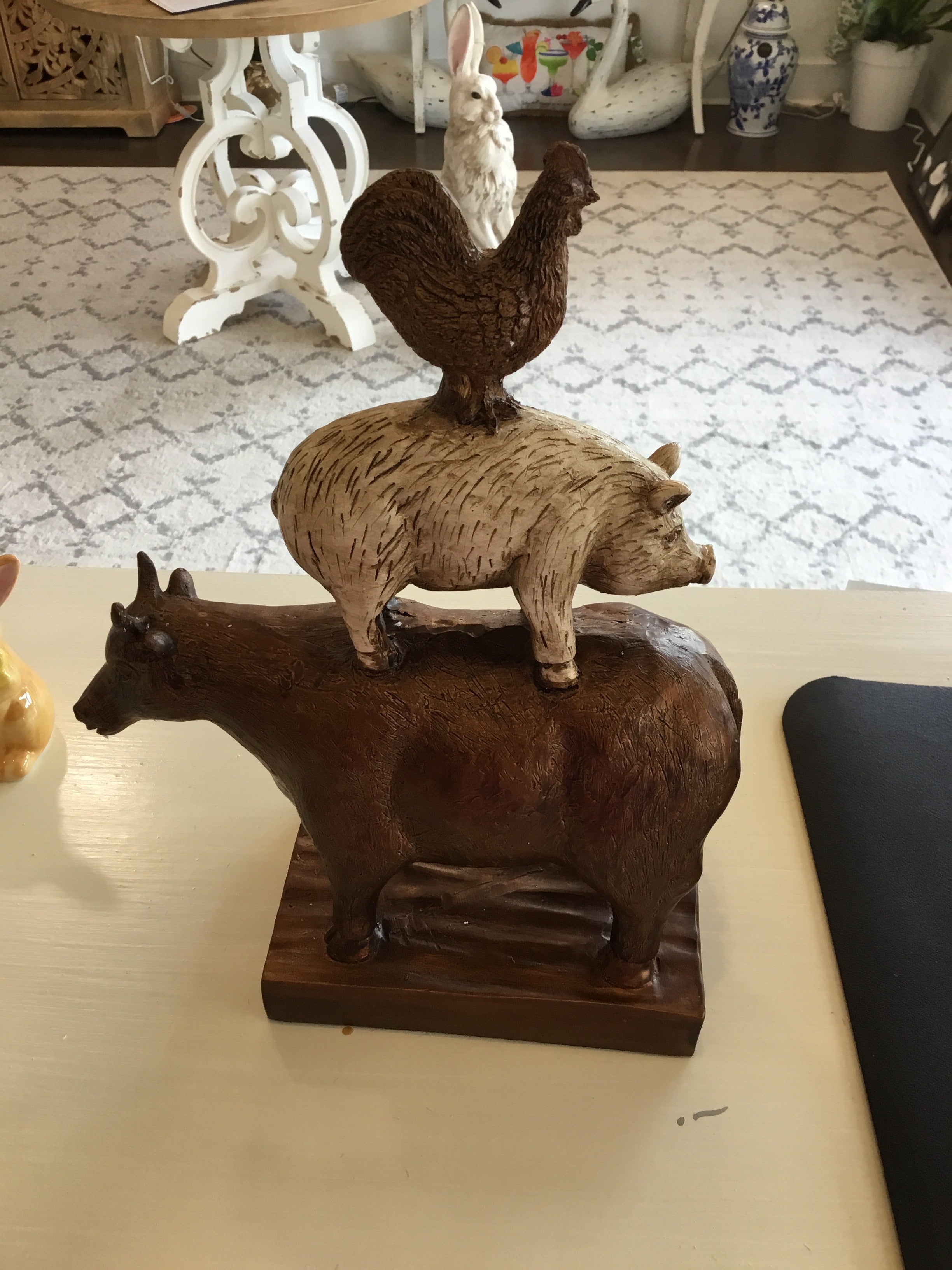 Cow pig chicken totem pole