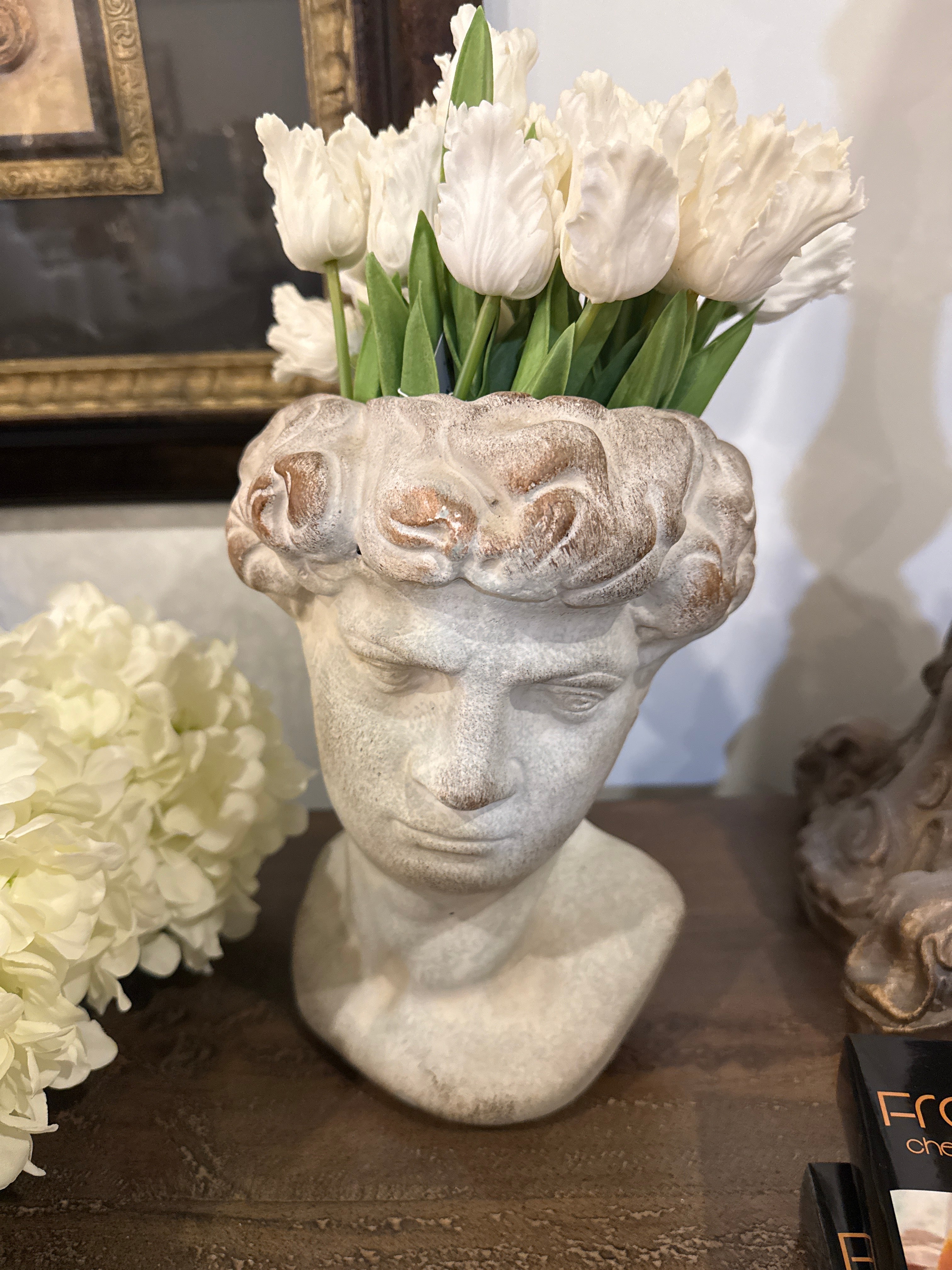 Decorative flower bust