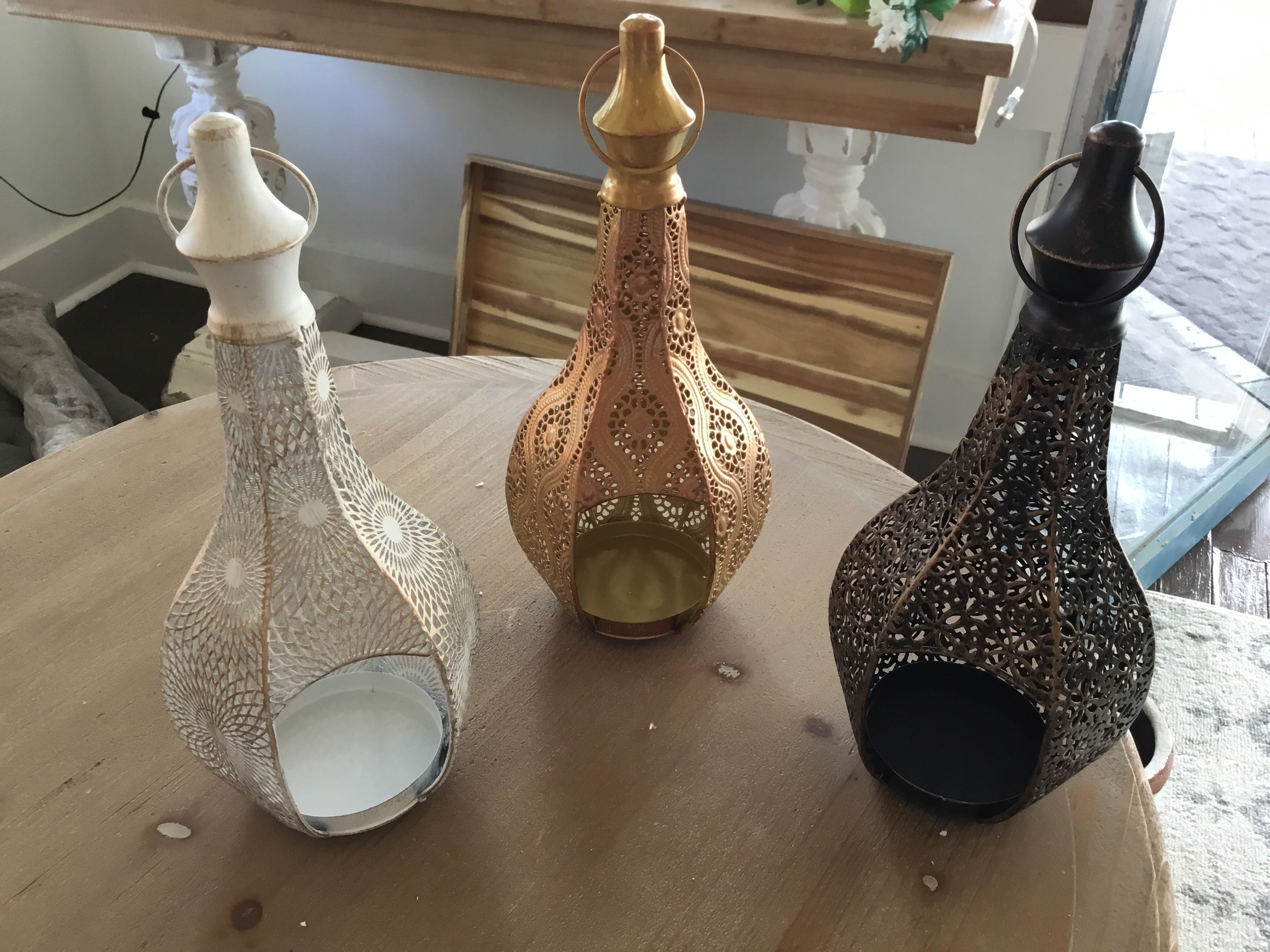 Candle holder