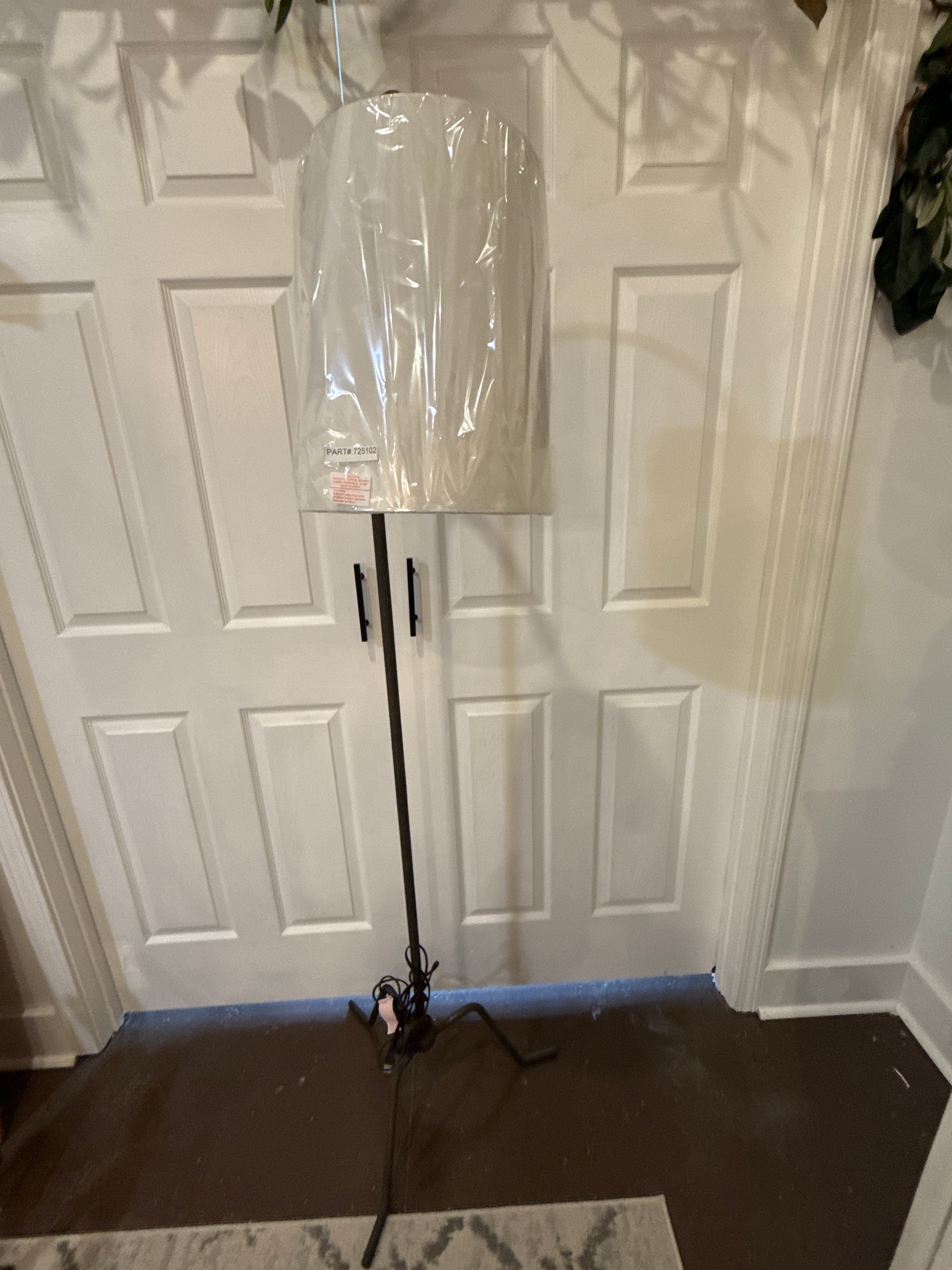 Tall curved floor lamp