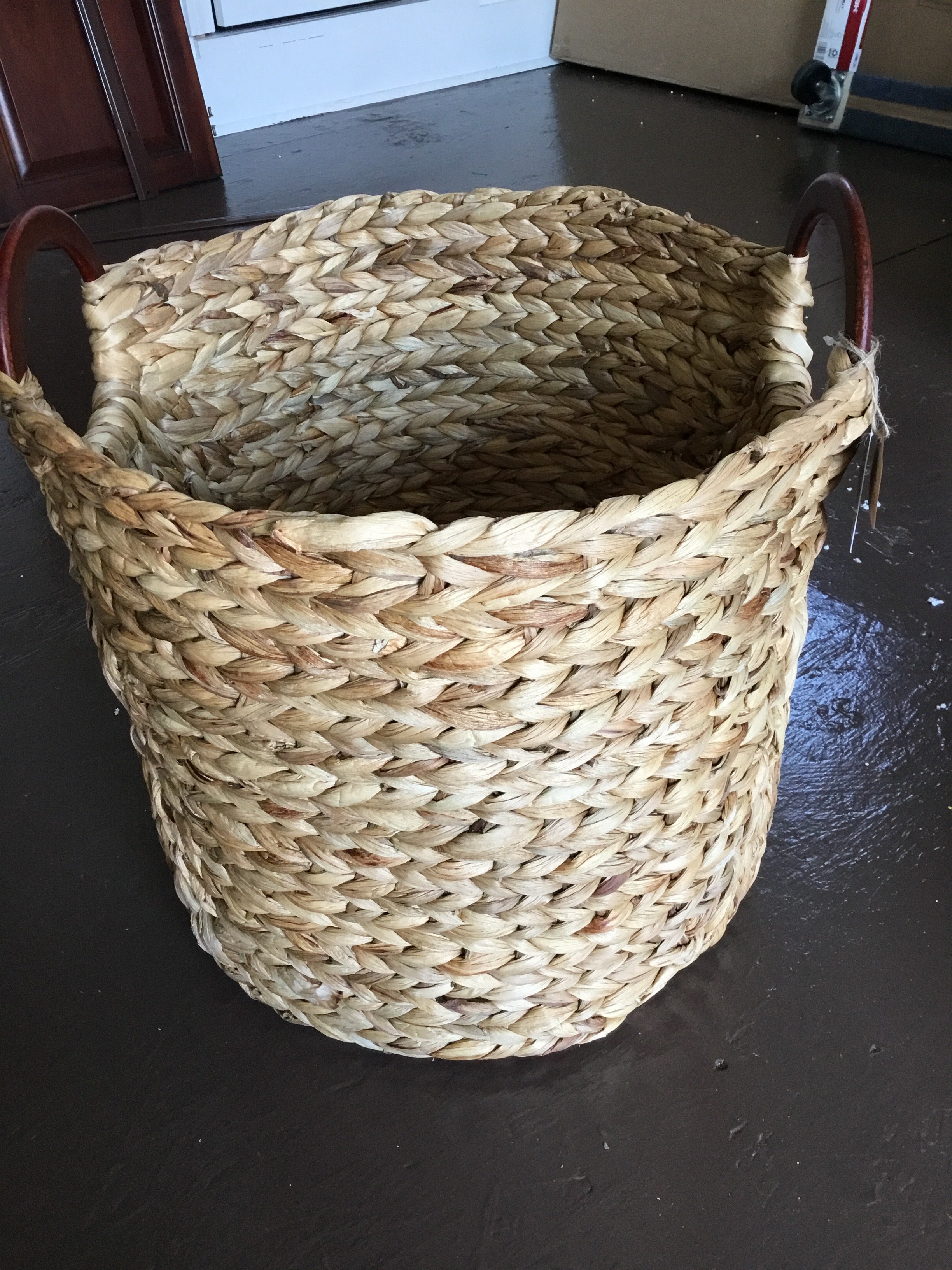 Wicker basket