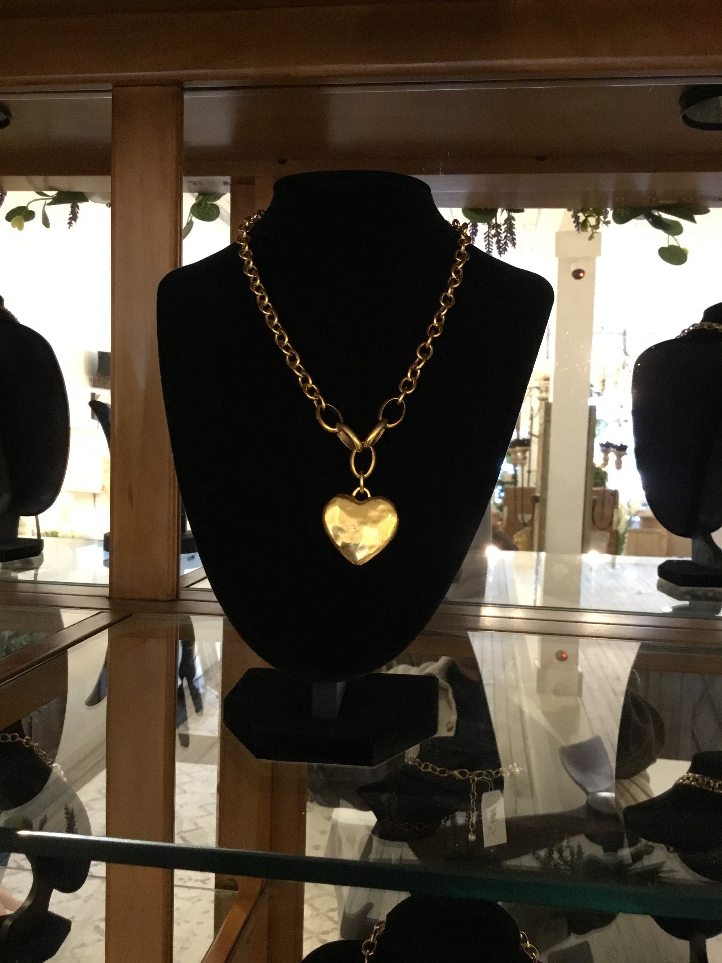Gold heart necklace