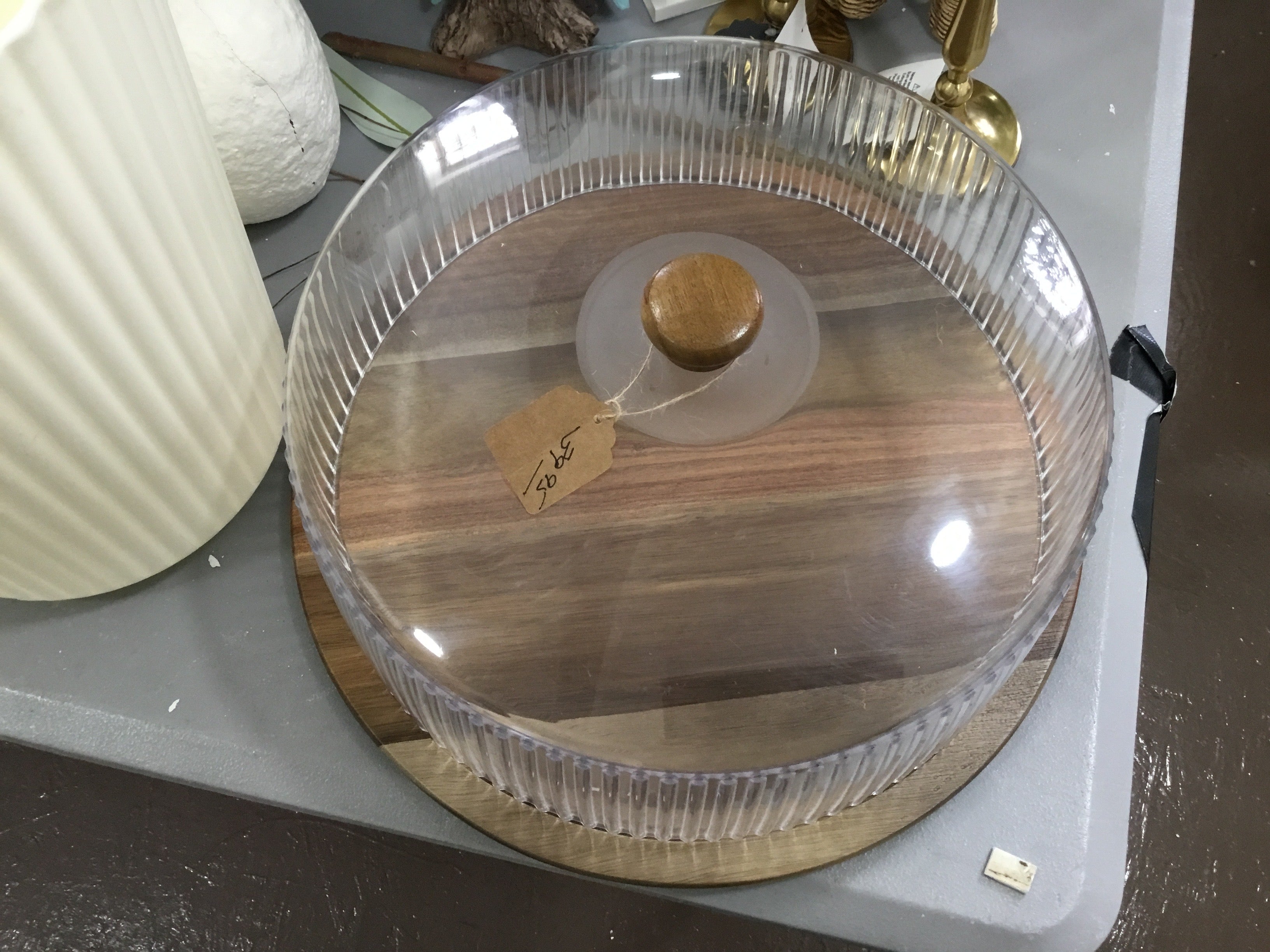 Cake tray