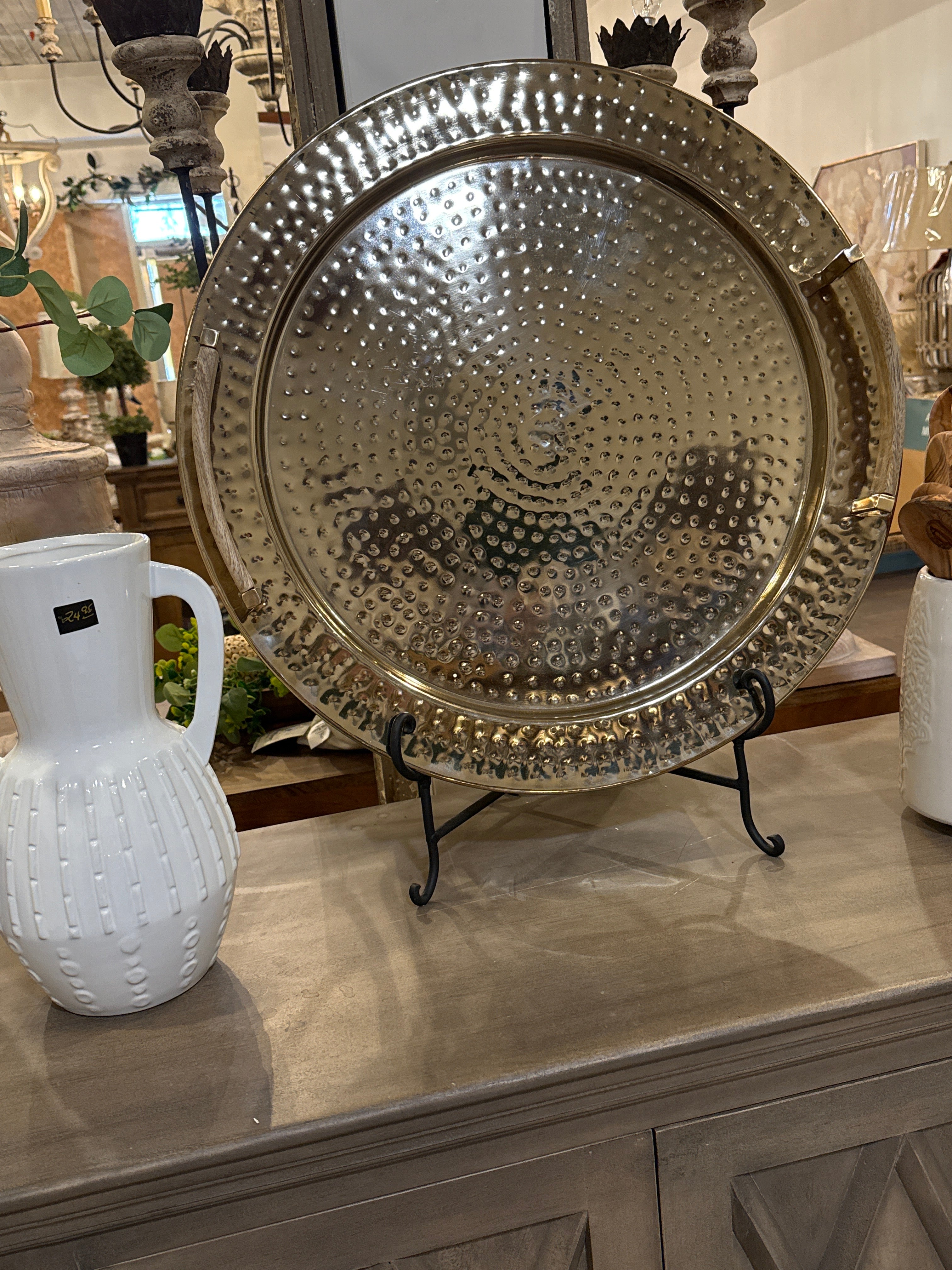 Gold metal server